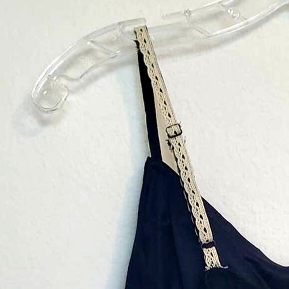 Heart Soul Baby Doll Top Black with Cream Lace Embroidered Size Small NWT - Picture 6 of 7